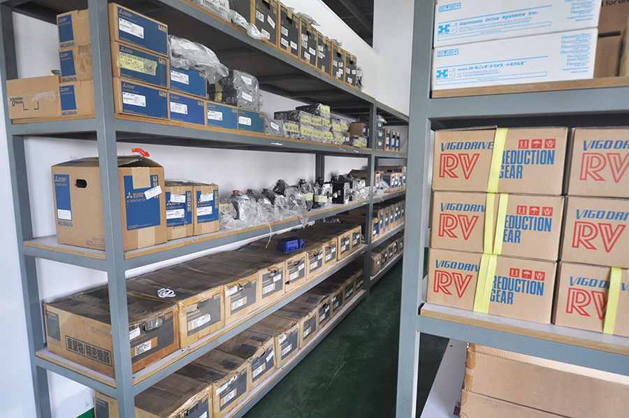 倉(cāng)庫(kù)一角